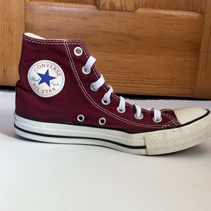 2015 Unisex Burgundy Converse Chuck Taylor High Tops M Size 5.5 W Size 7.5